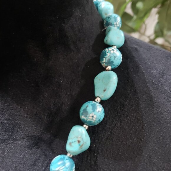 Women Blue Turquoise Gemstone Silver Beaded Necklace with Lobster Clasp - Picture 3 of 6